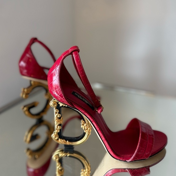 Like new Dolce & Gabbana Baroque DG 105mm leather sandals $1,475 - Picture 5 of 10